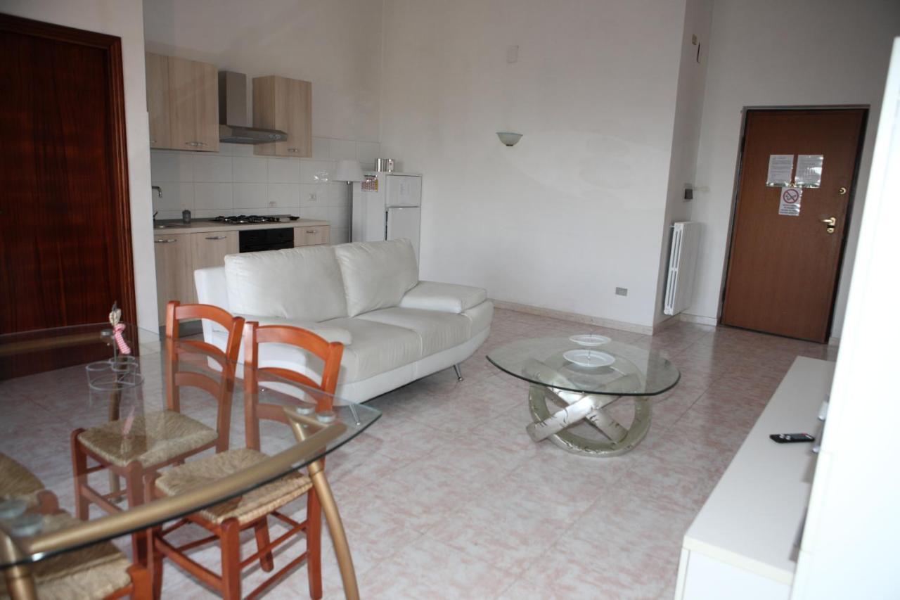 Giardino Sul Mare Appartement Vibo Valentia Buitenkant foto